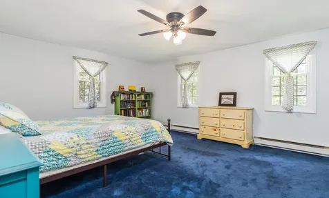 4 Moharinet Way Durham NH 03824