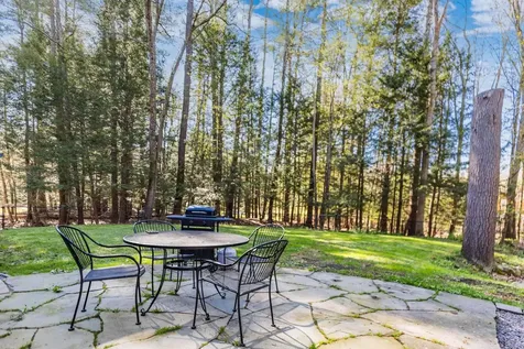 4 Moharinet Way Durham NH 03824