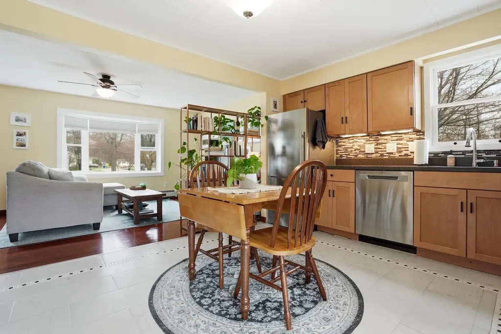 286 James Avenue Burlington VT 05408