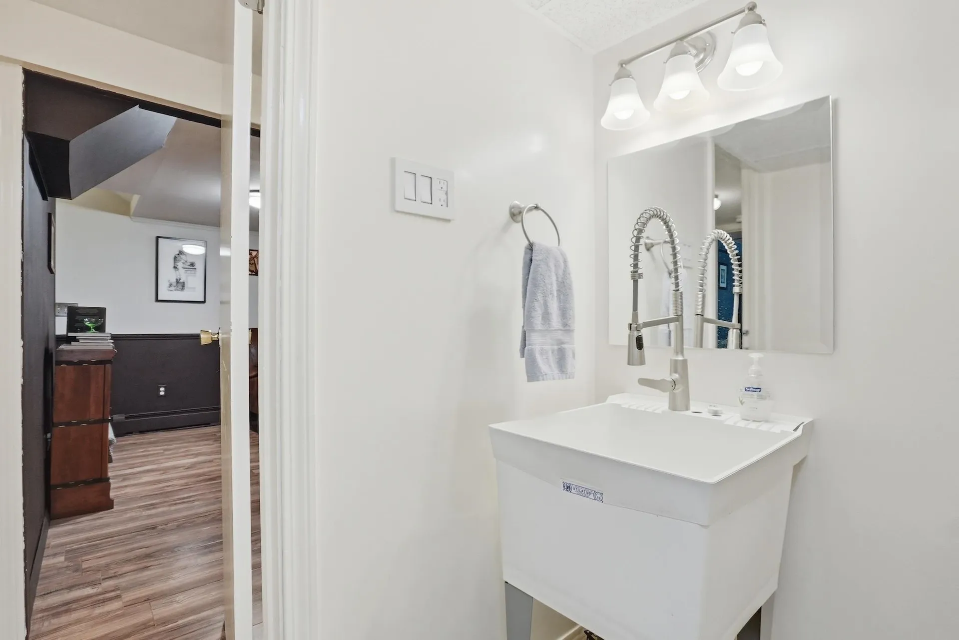 286 James Avenue Burlington VT 05408