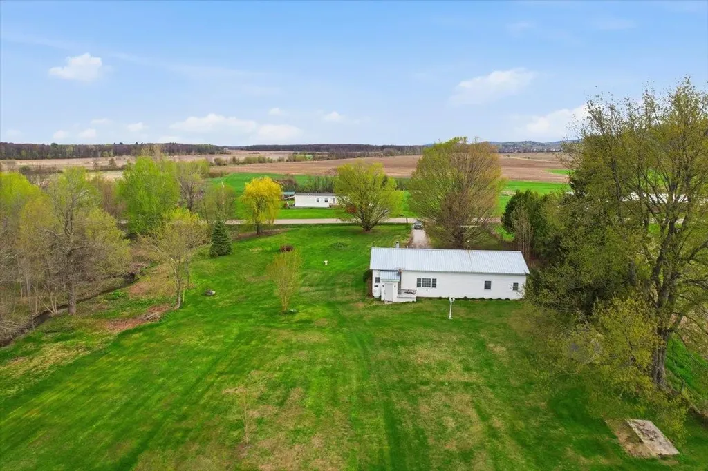 91 Sholan Road Swanton VT 05478