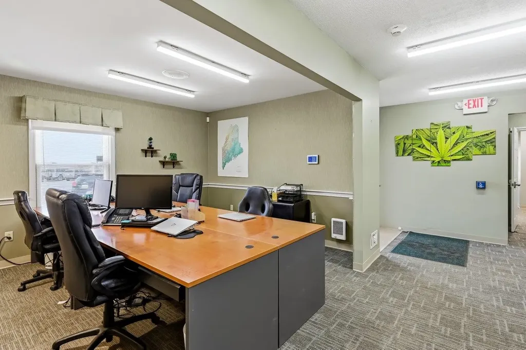 19 Levesque Drive Eliot ME 03903