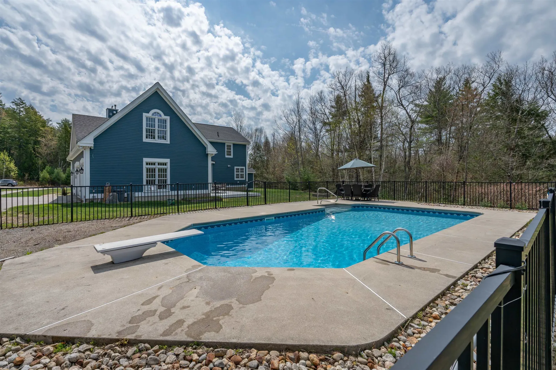 145 Horizon Drive Goffstown NH 03045