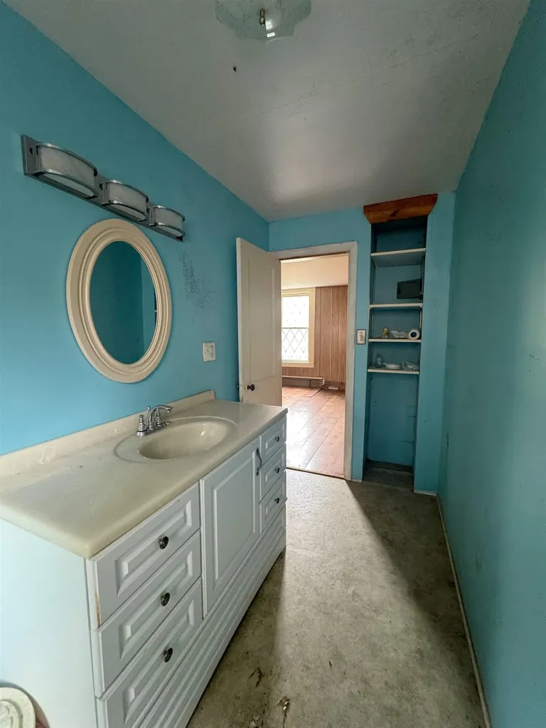 24 Beauregard Street Claremont NH 03743