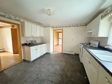24 Beauregard Street Claremont NH 03743