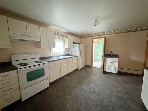24 Beauregard Street Claremont NH 03743