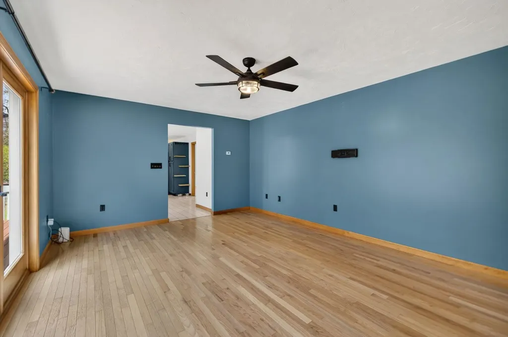 21 Emerald Drive Laconia NH 03246