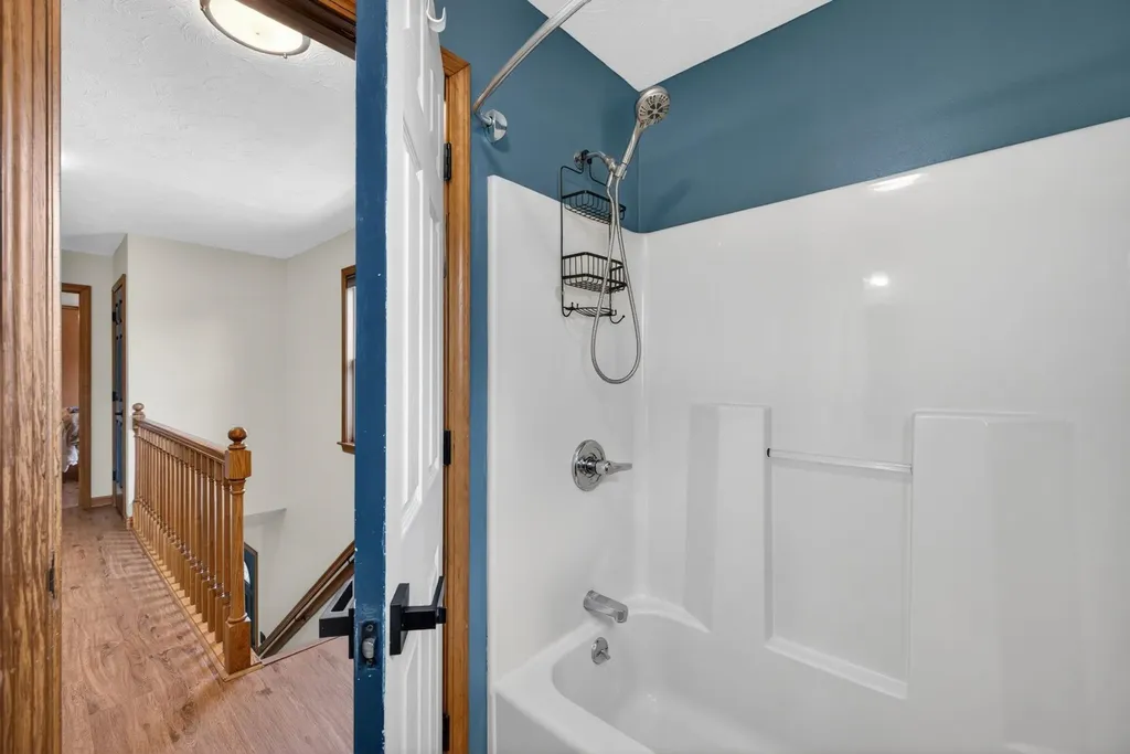 21 Emerald Drive Laconia NH 03246
