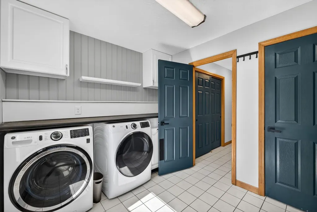 21 Emerald Drive Laconia NH 03246