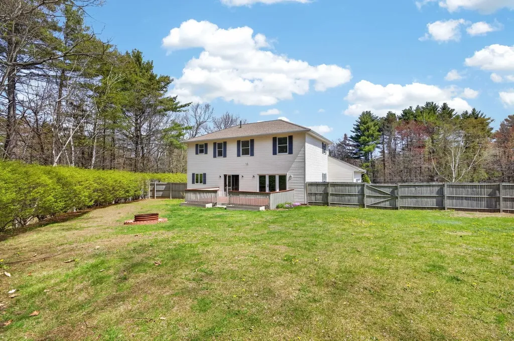 21 Emerald Drive Laconia NH 03246
