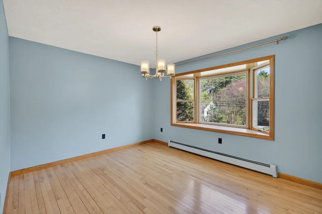 21 Emerald Drive Laconia NH 03246