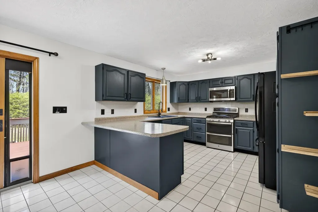 21 Emerald Drive Laconia NH 03246