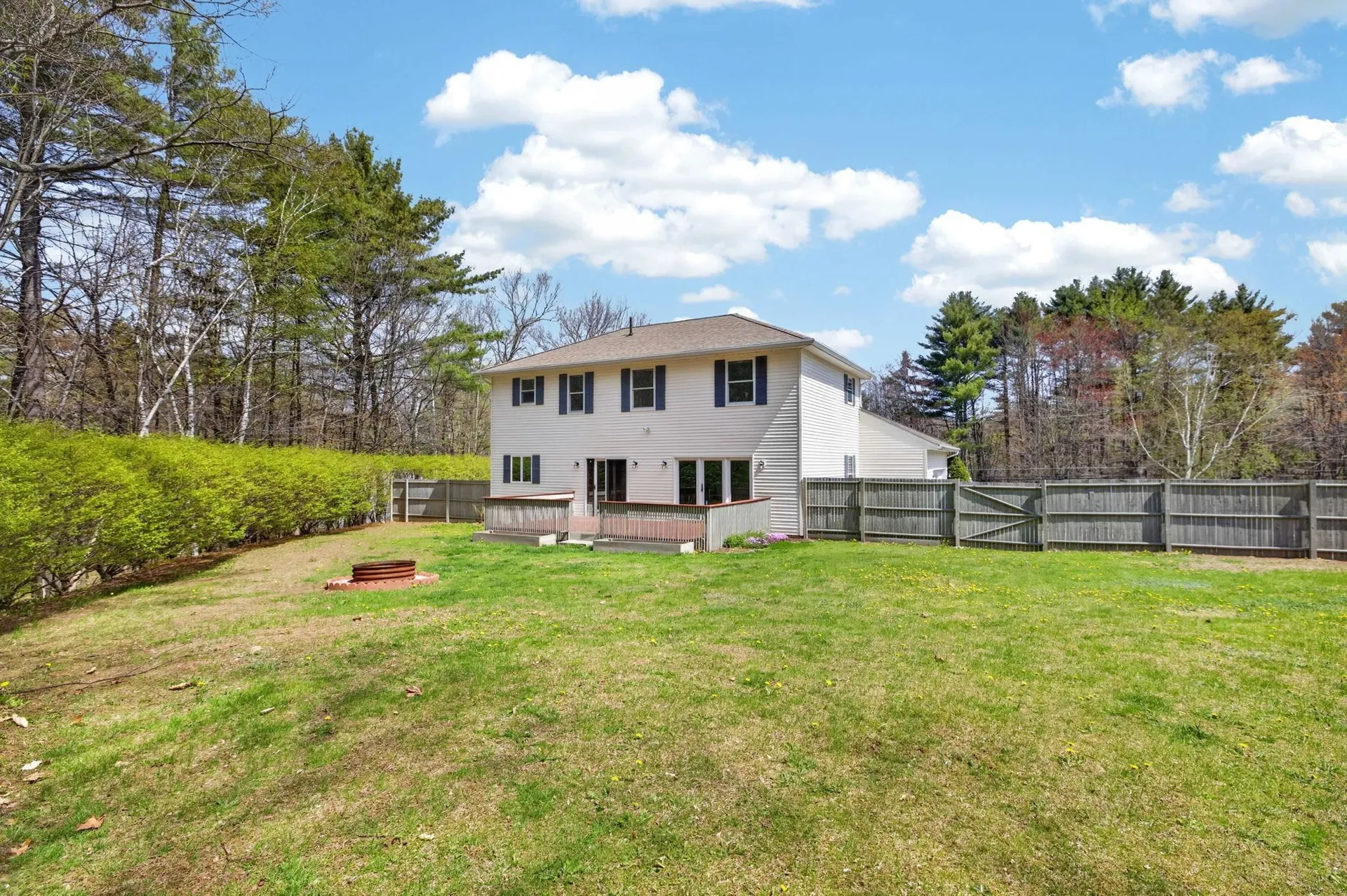 21 Emerald Drive Laconia NH 03246
