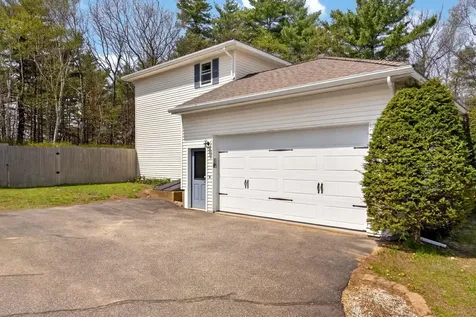 21 Emerald Drive Laconia NH 03246