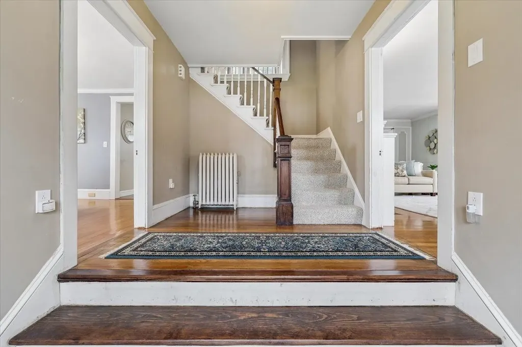36 Lamprey Street Manchester NH 03102