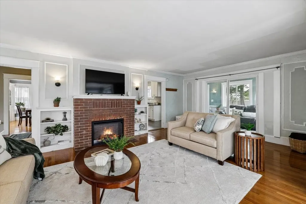 36 Lamprey Street Manchester NH 03102