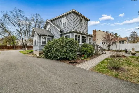 36 Lamprey Street Manchester NH 03102