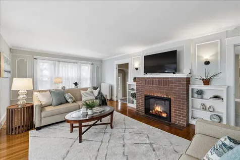 36 Lamprey Street Manchester NH 03102