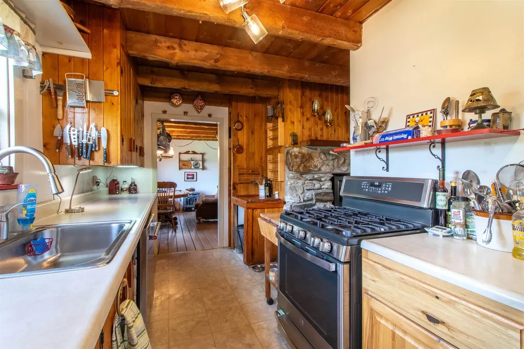 1435 Dexter Mountain Road Glover VT 05846