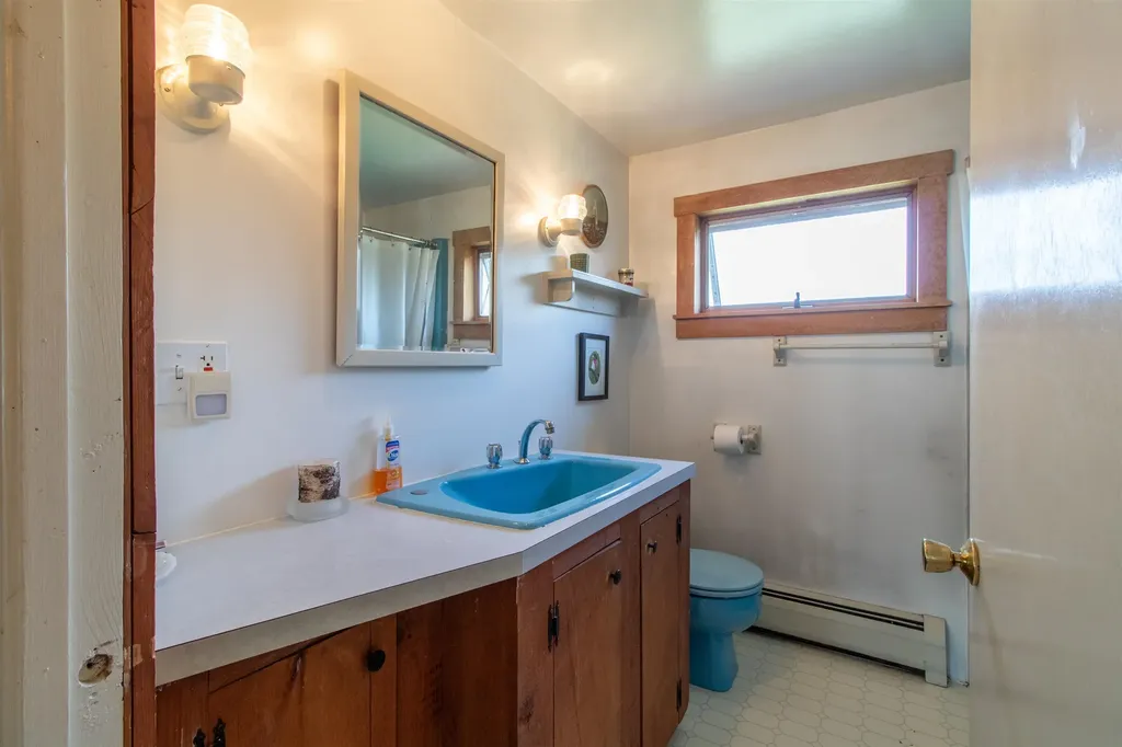 1435 Dexter Mountain Road Glover VT 05846