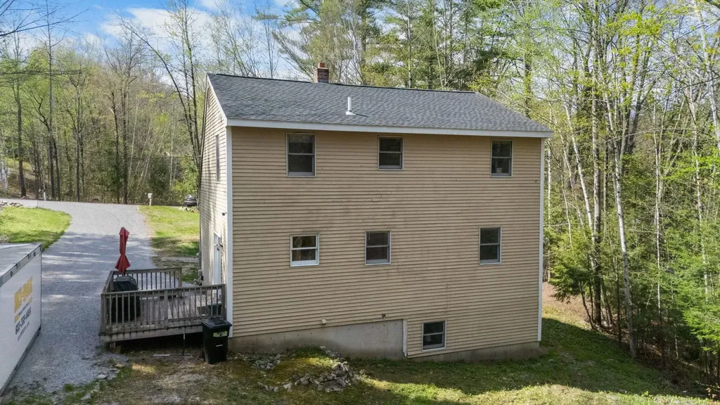51 Guys Lane Weare NH 03281