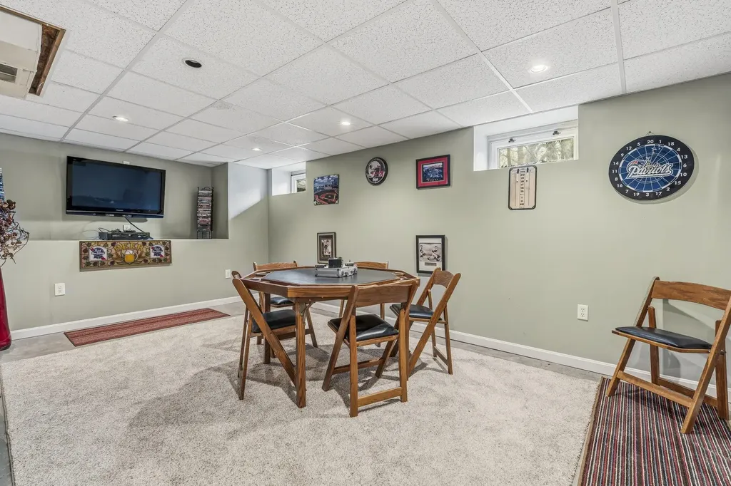 284 Webster Street Manchester NH 03104