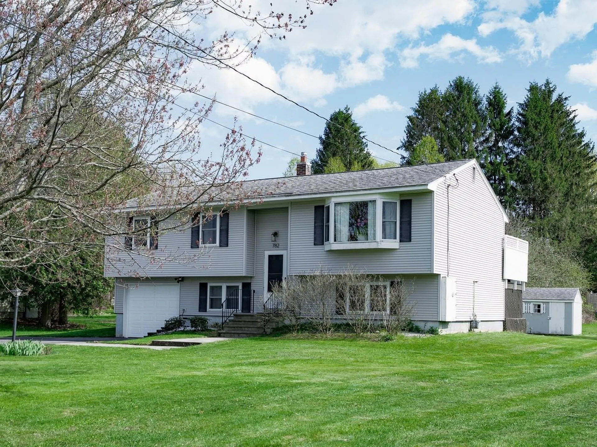 782 Falls Road Shelburne VT 05482
