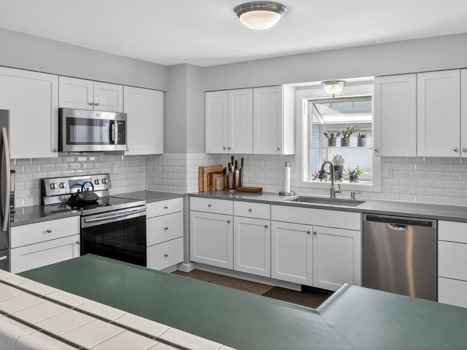 782 Falls Road Shelburne VT 05482