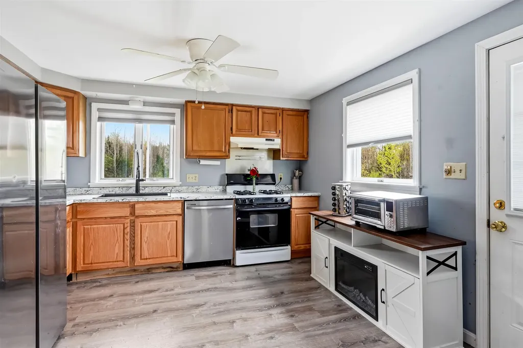 21 Nutter Circle Barnstead NH 03225