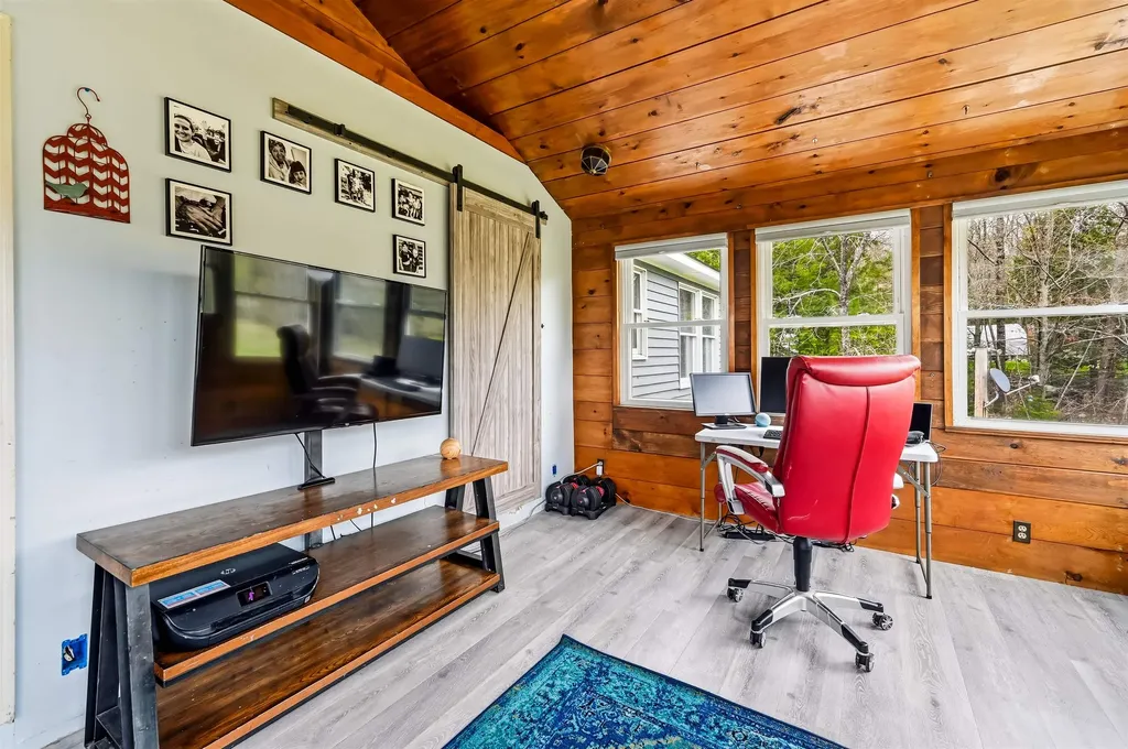 21 Nutter Circle Barnstead NH 03225
