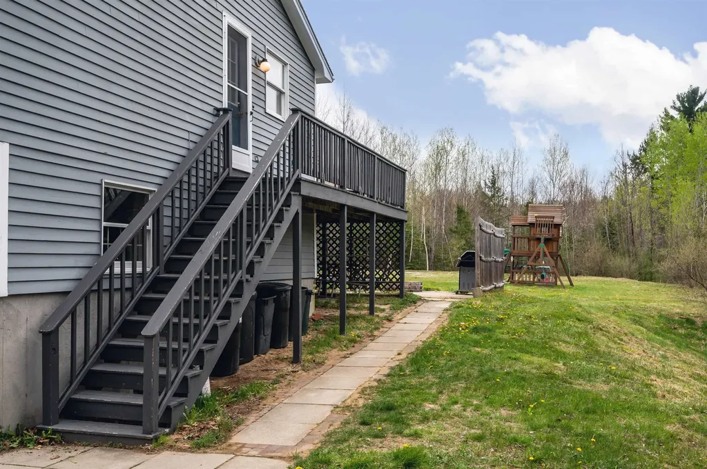 21 Nutter Circle Barnstead NH 03225