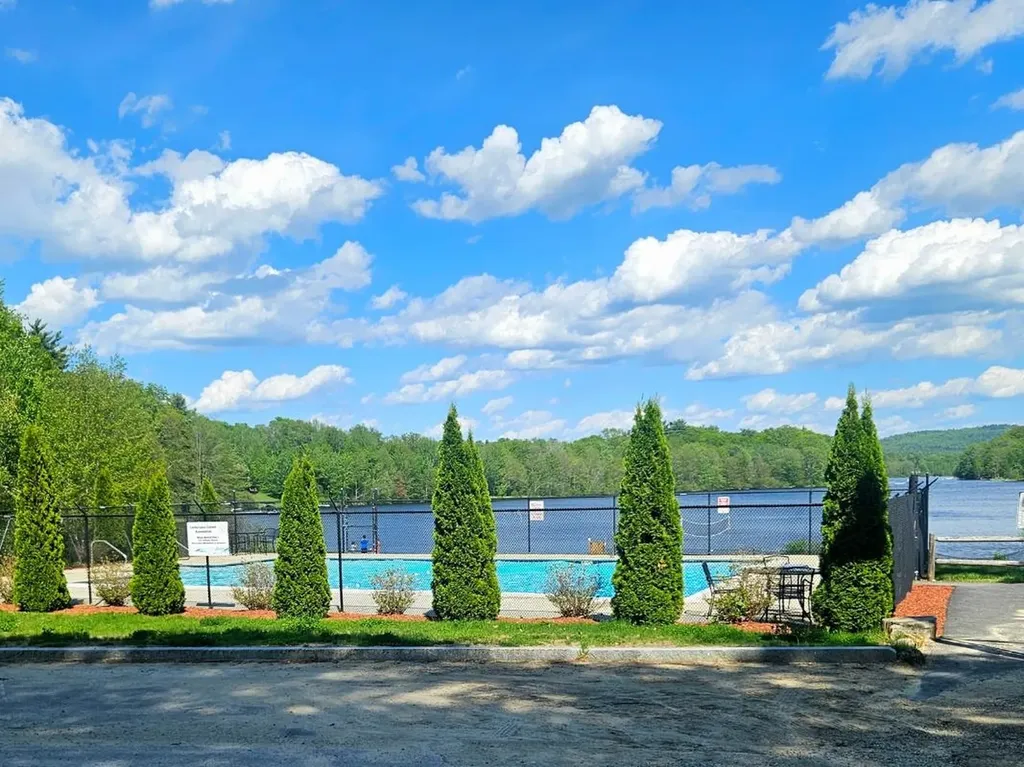 21 Nutter Circle Barnstead NH 03225