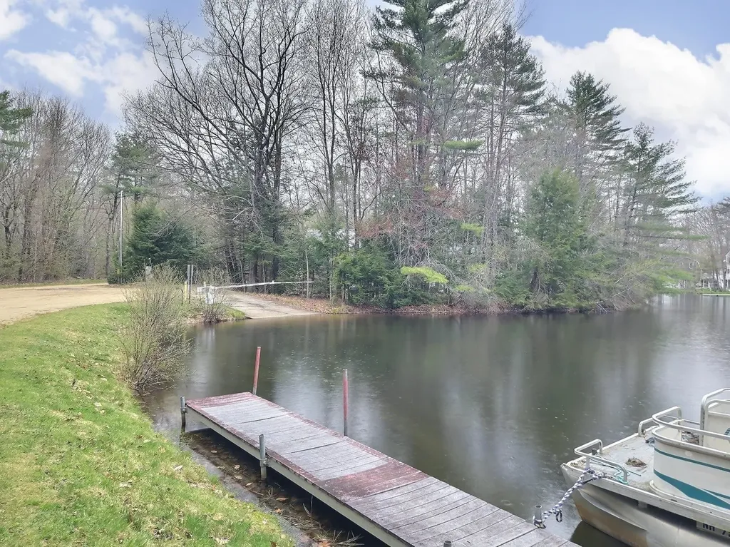 21 Nutter Circle Barnstead NH 03225