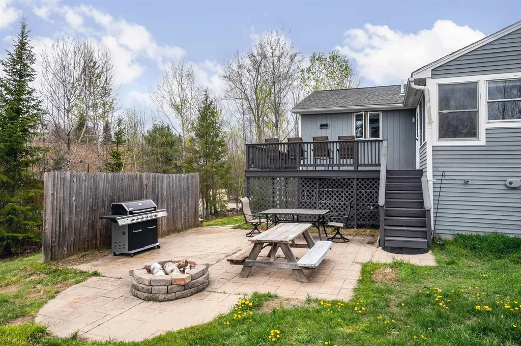 21 Nutter Circle Barnstead NH 03225