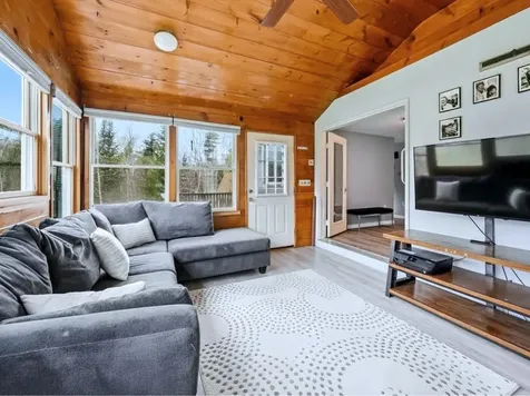 21 Nutter Circle Barnstead NH 03225