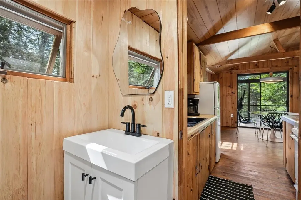 277 Hemlock Drive Gilmanton NH 03237