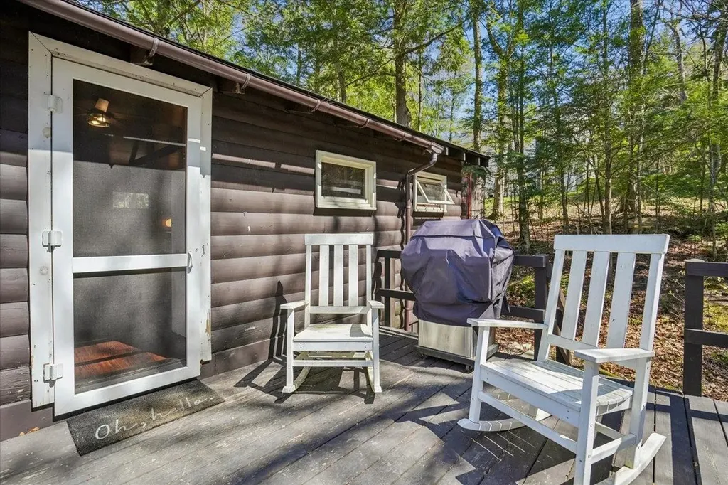 277 Hemlock Drive Gilmanton NH 03237
