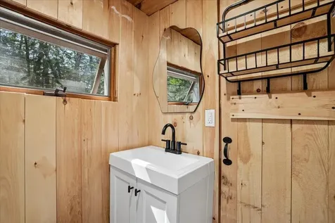 277 Hemlock Drive Gilmanton NH 03237