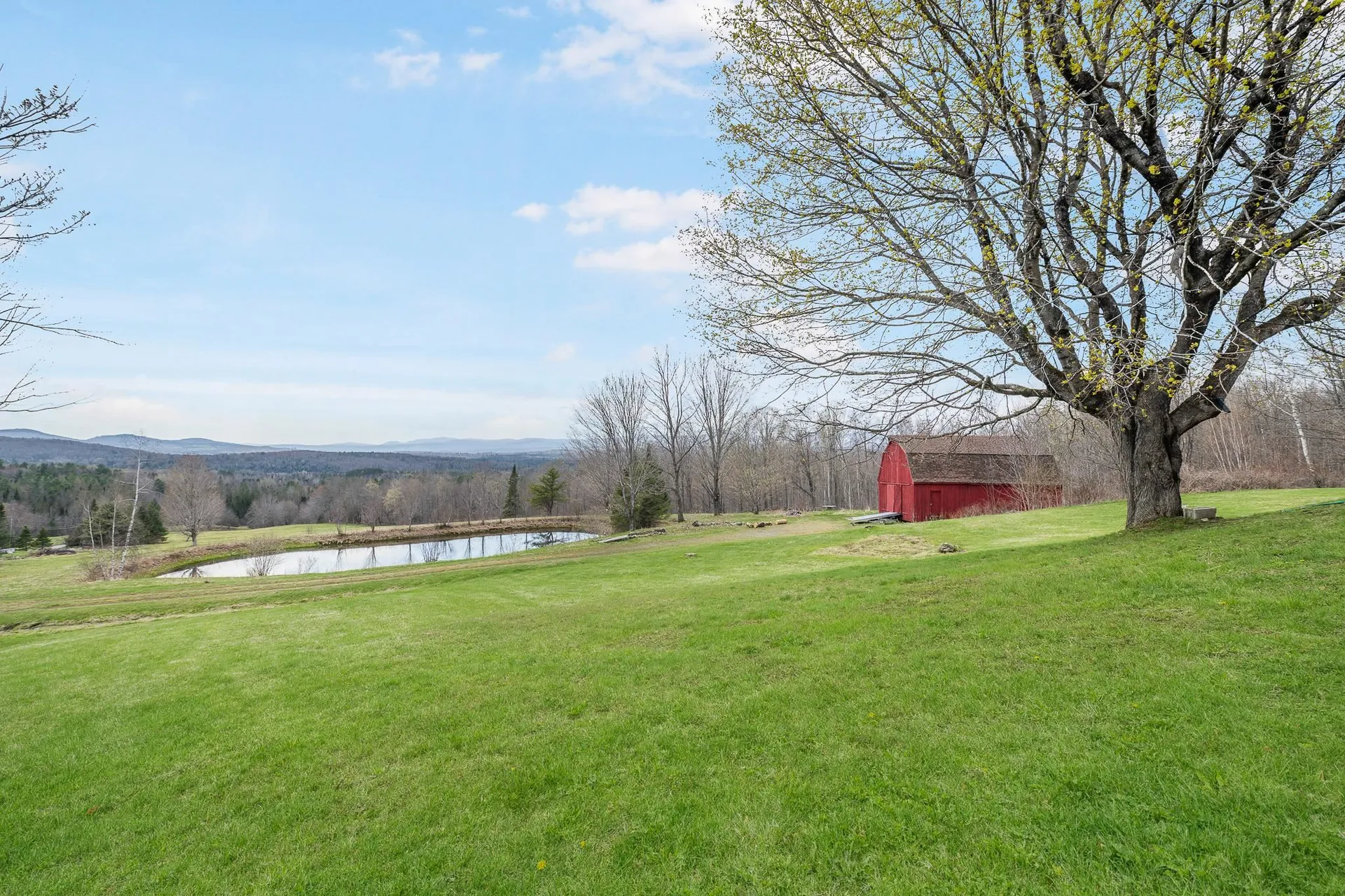68 Rowell Road Lancaster NH 03584