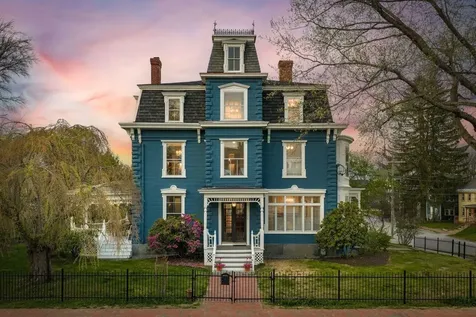 37 Summer Street Dover NH 03820