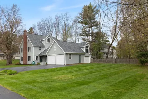 10 Hagan Drive Essex VT 05452