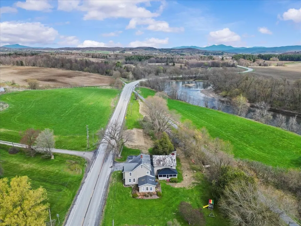 6852 Vt Route 105 Sheldon VT 05483