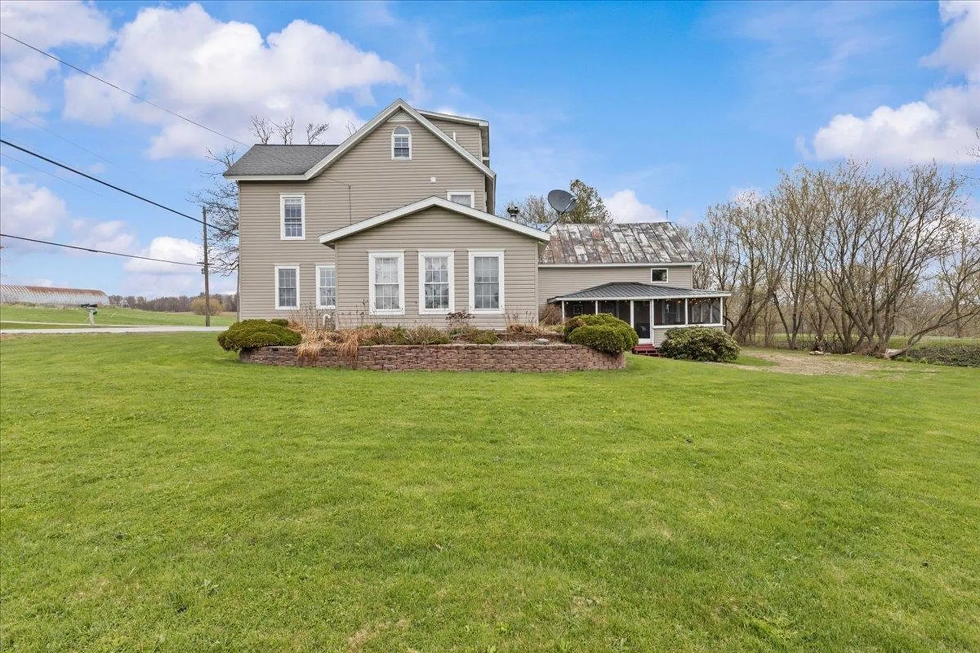 6852 Vt Route 105 Sheldon VT 05483