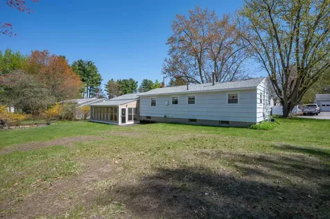 3 Derby Circle Nashua NH 03062