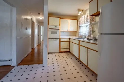 3 Derby Circle Nashua NH 03062