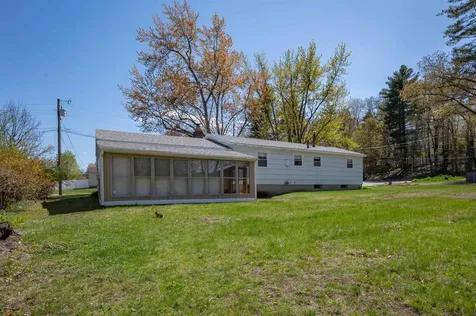 3 Derby Circle Nashua NH 03062