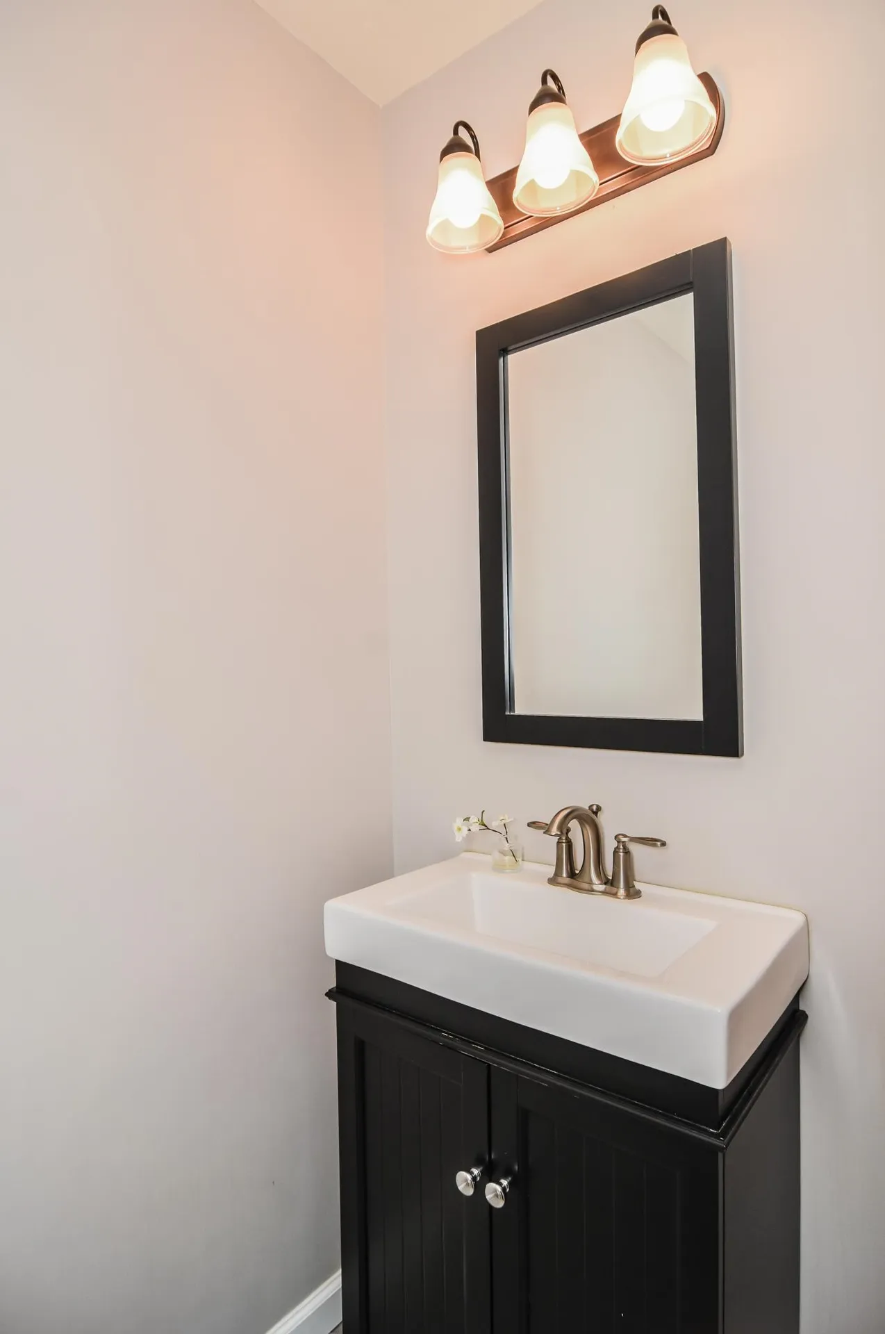14 Georgetowne Drive Nashua NH 03062