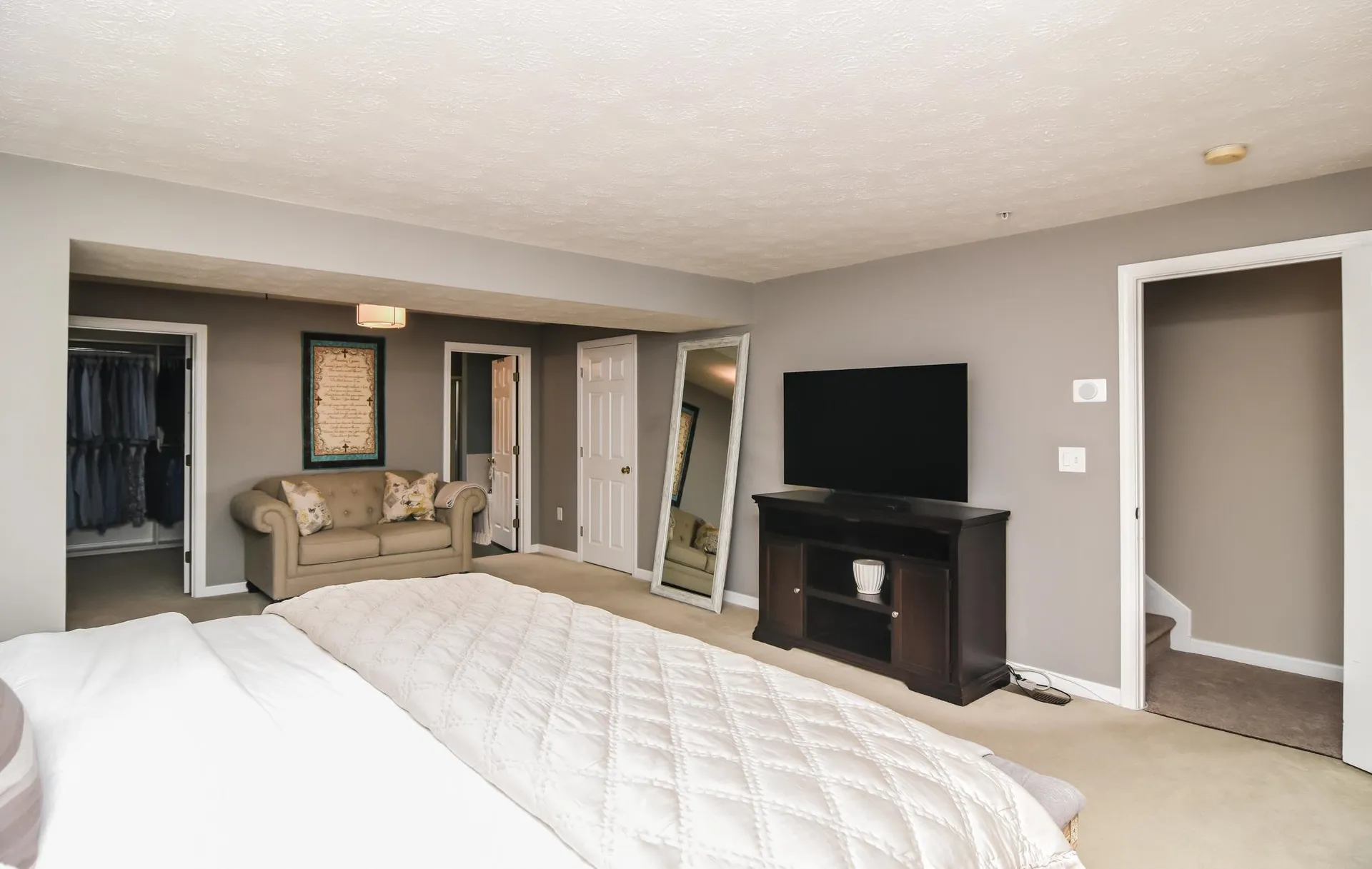 14 Georgetowne Drive Nashua NH 03062