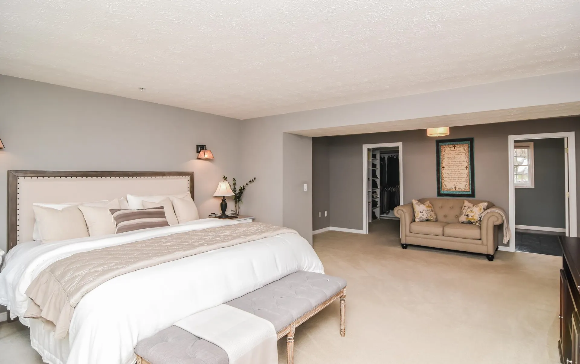 14 Georgetowne Drive Nashua NH 03062