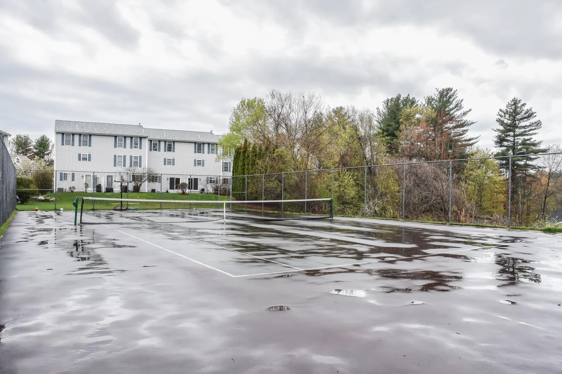 14 Georgetowne Drive Nashua NH 03062